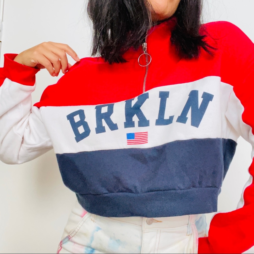 Cotton Crop Sweatshirt size small